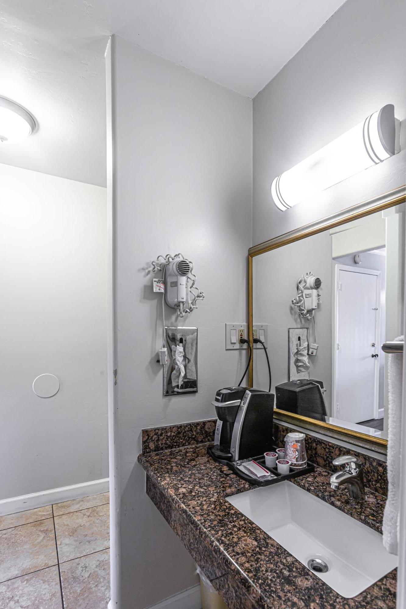 Aloha Inn Arroyo Grande Bilik gambar